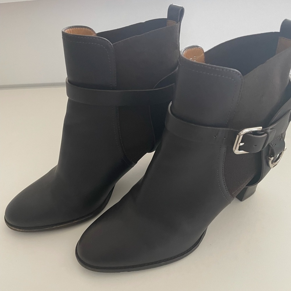 Classy Ralph Lauren made in Italy.